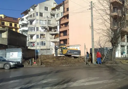 Жилищна сграда, ул. „Битоля“ 37 — снимка 2
